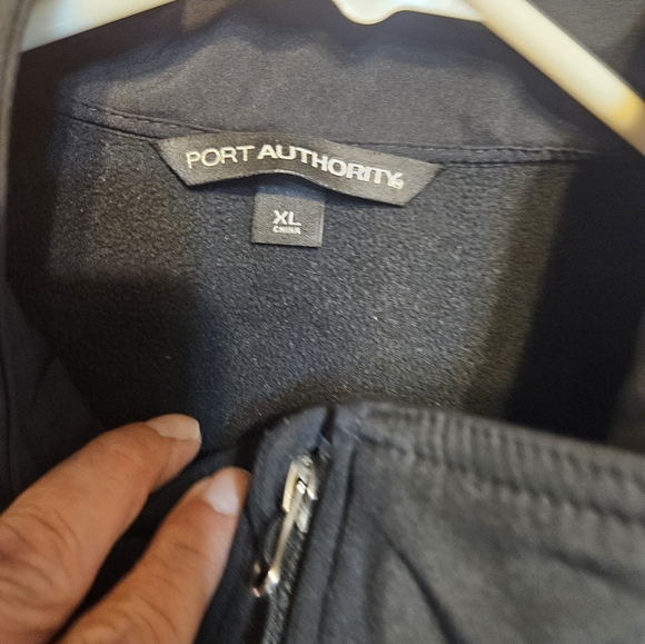 Unisex Tyson Team Member Soft Side Vest - Picture 3 of 4